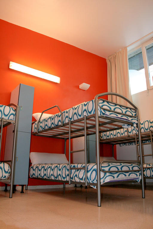 Mundaka Hostel & Sports Cafe Eksteriør bilde