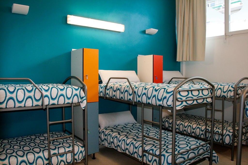 Mundaka Hostel & Sports Cafe Rom bilde